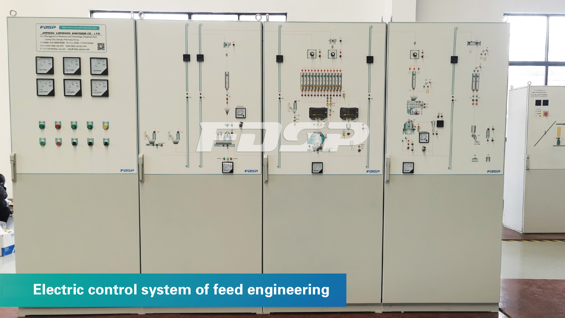 Chaîne de production d'alimentation de volaille 8tph Système de contrôle électrique